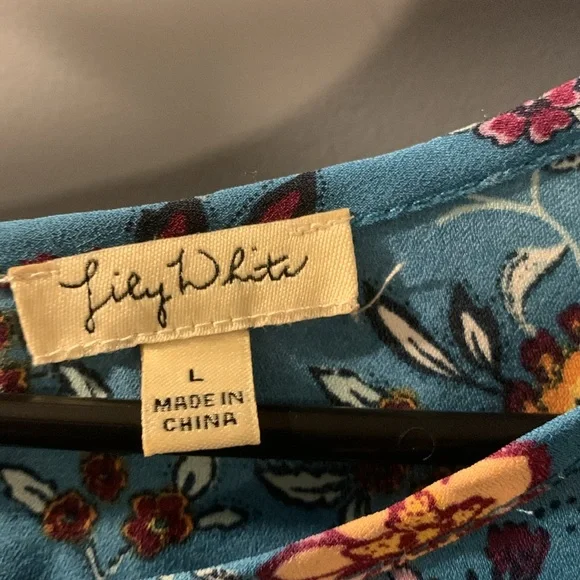 Lily White sleeveless top. - Picture 2 of 5